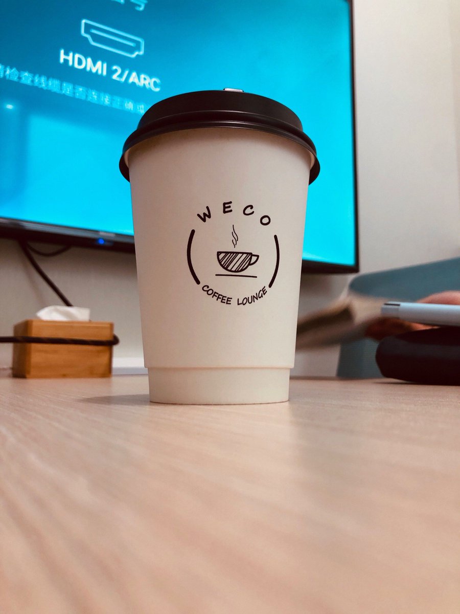 Debbichattfpv's tweet photo. Hoy terminé mi informe semanal a tiempo y me tomé un café con mis compaeros al mediodía, pequeas victorias que hacen feliz el trabajo! https://t.co/1XwNUkcDXL