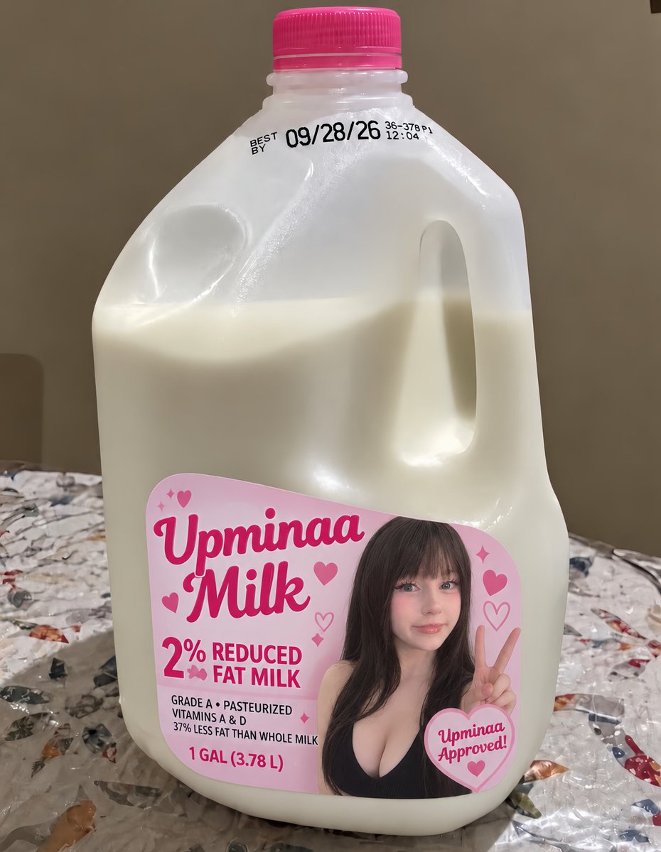 MeicaZenin84891's tweet photo. Fui al super y compre esta leche sabor Upminaa y compre 10 galones 😍❤️ #cosplayㅤㅤㅤㅤㅤㅤㅤ #upminaa #anime #lencería https://t.co/tFKQ9xoEaG