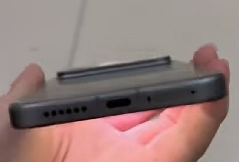 hani_690's tweet photo. #Xiaomi18ProMax
The Xiaomi 18 Pro Max has three microphones: one above the secondary screen, one below it, and a third at the bottom of the phone. It also boasts a large screen, excellent battery life, and vibrant colors. This is the phone I've been waiting for. https://t.co/UGfPh5NPS2