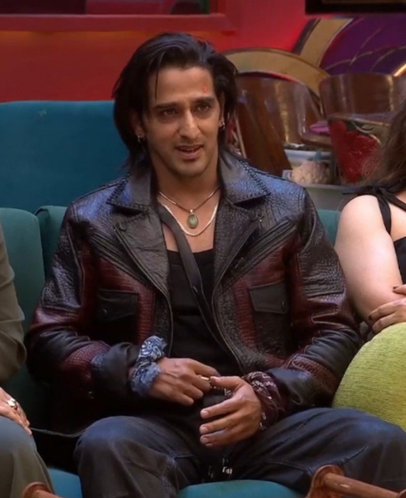 Caffeineivyy's tweet photo. Salman literally exposed the whole house today 😭😭
All those allegations they threw at Qazi and the narratives they built around him one by one getting dismantled. 
THIS IS SO SATISFYING 🔥🤌🏻

#BiggBoss20  #BB20  #QaziTouqeer https://t.co/5AmBzhCNFX