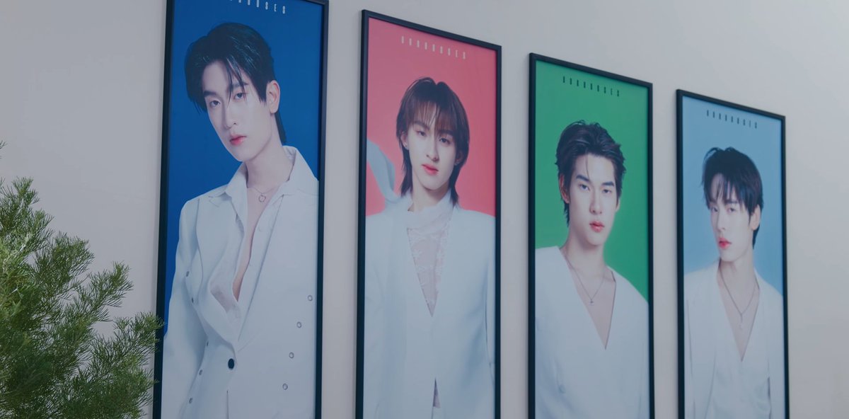 L0NERIS's tweet photo. khem gang and your sky gang in different companies, that's exactly why nobody should ever be a company stan 🚬 #MrFanboyEP5 https://t.co/Z5Zqw2yZE8