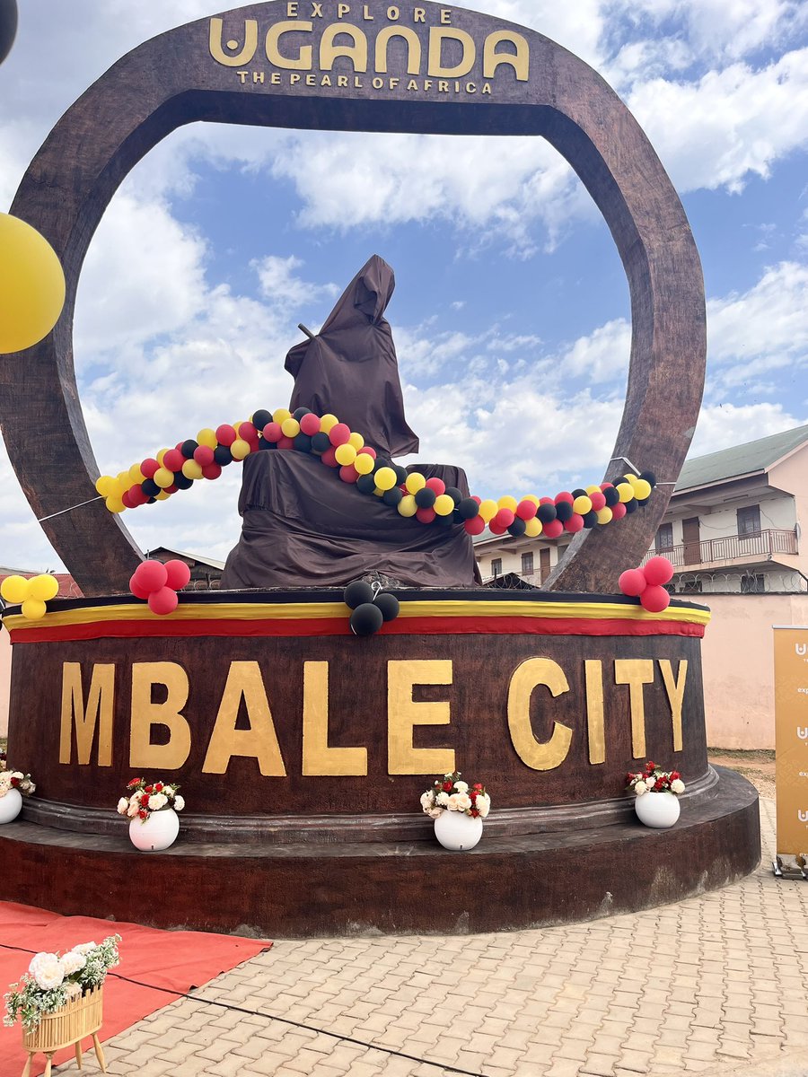 Jesca_Joanita's tweet photo. Today was unveiling the Mbale Tourism City Brand Monument. 

#ExploreMbale #VisitUganda https://t.co/GUBvVmUp4b