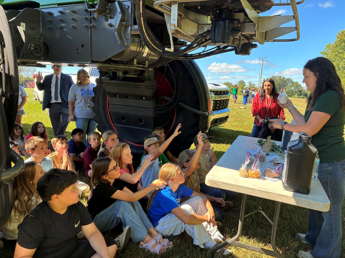 kentuckyag's tweet photo. Morgantown and Lewisburg Elementary helped us finish strong with farm safety, production ag, and one last adventure with Willie B. And just like that, Ag Education Week is officially in the books! https://t.co/x9LDEVjmyn