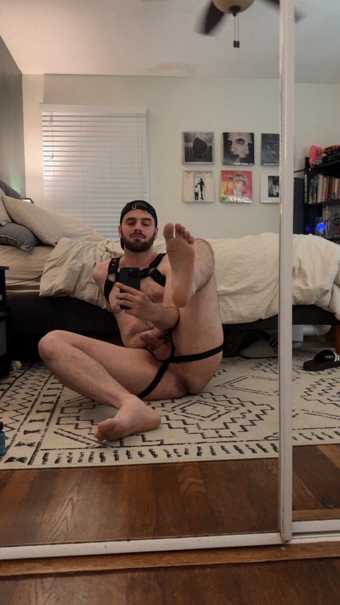 ModestOtter's tweet photo. You should be between my legs https://t.co/3SyXA3U0xf
