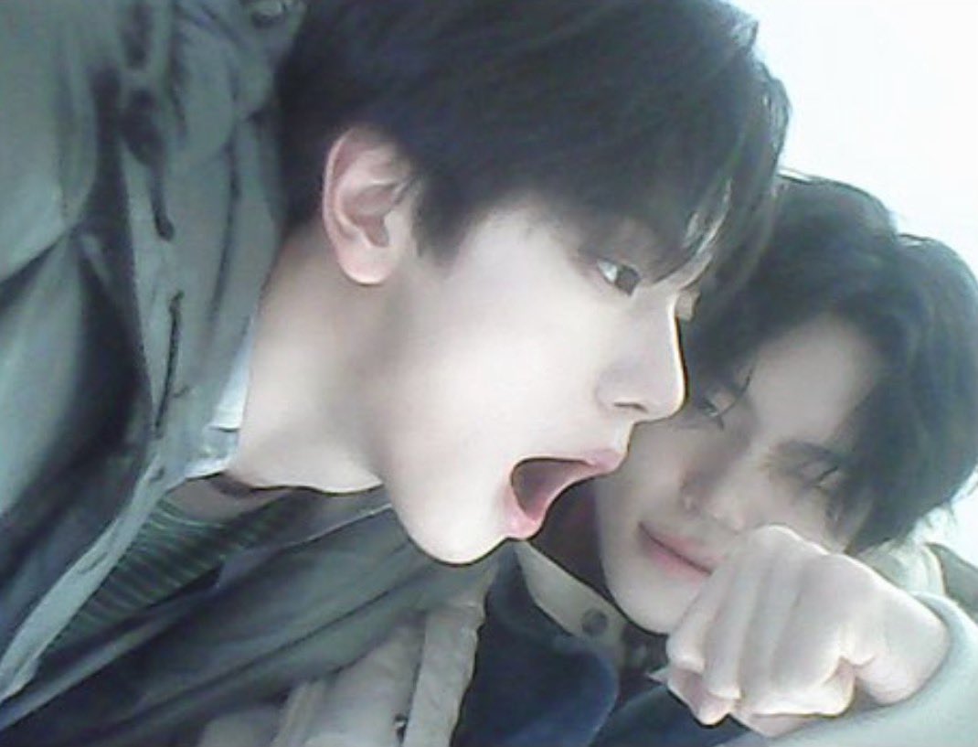 ggqui77's tweet photo. 우왕 ㅠㅠㅠ 데뷔초 ㅉㅁ느낌 https://t.co/uM4w6cKYdj