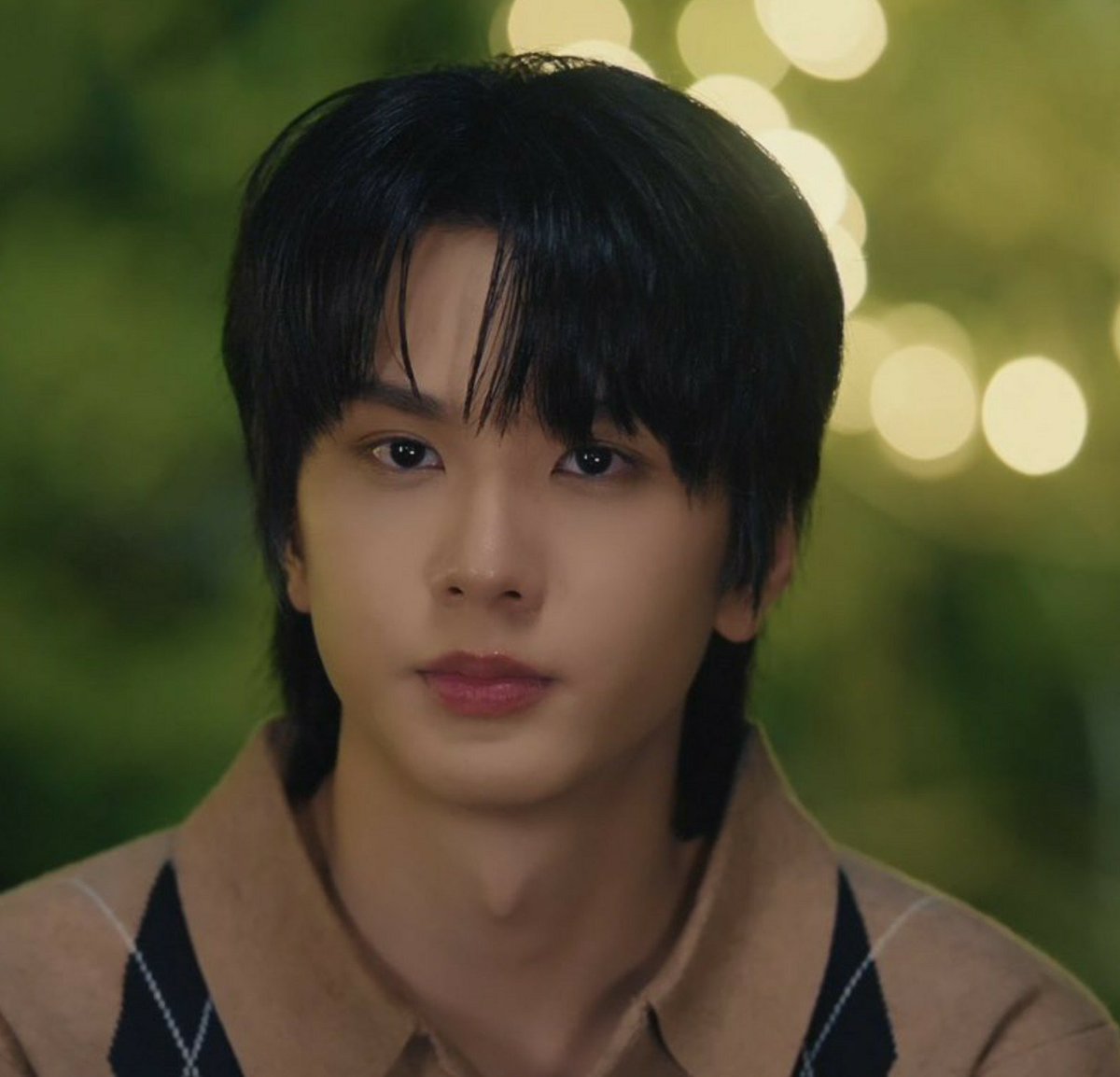 meowsave_'s tweet photo. You can clearly see how his heart breaks little by little through the episode

MR FANBOY CHAPTER 5
#MrFanboyEP5 https://t.co/Jk68swyrOr