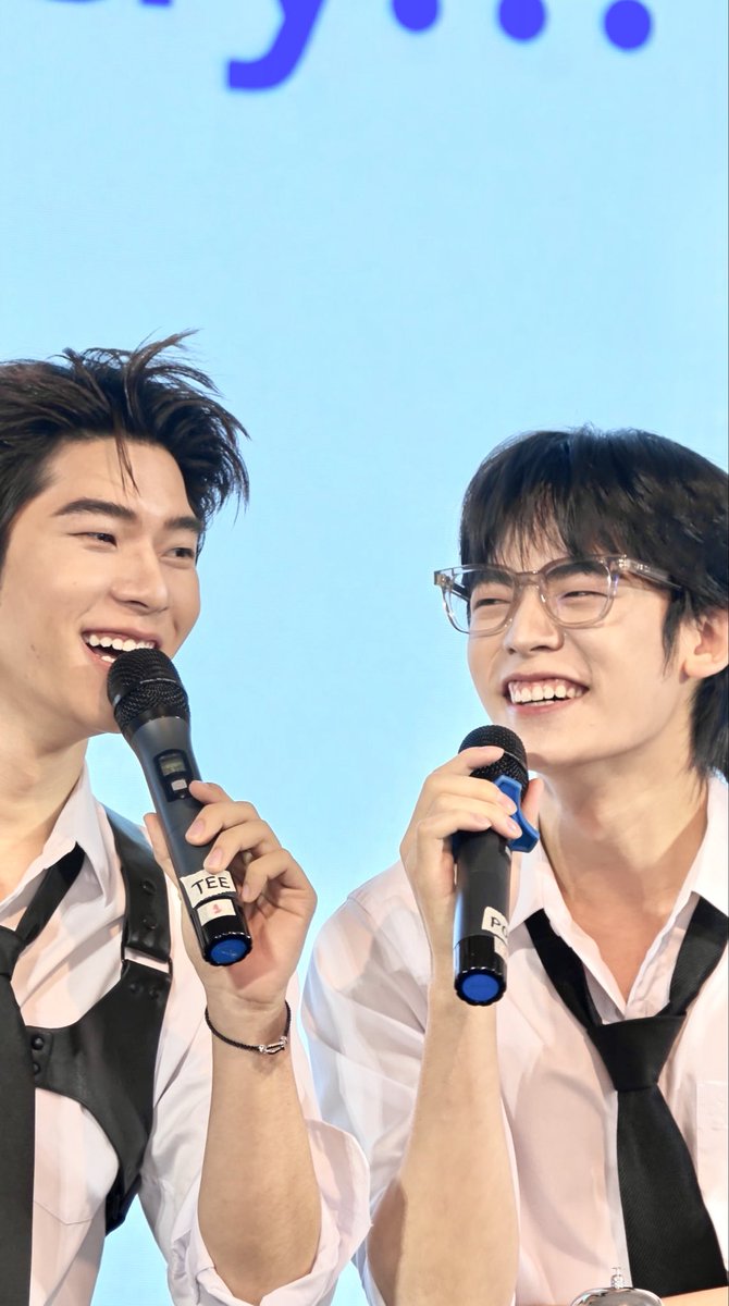 jeejeeeemum's tweet photo. รอยยิ้มอันนี้ ไม่ให้ใครมาขโมยไปทั้งนั้น🥺
อยากให้ตตปกินอิ่ม นอนหลับ เจอแต่เรื่องดีๆทุกวัน อยากให้เขายิ้มเยอะๆ ตี๋ตี๋ป๋อคนเก่งทั้งสอง รีบนอนหลับปุ๋ยนะคั้บบ ขอให้เรื่องที่คิดมากอยู่มันผ่านไปด้วยดีนะคะ ขอให้ตื่นเช้ามาอย่างสดใสเยยย🫶🏻🐶🐻‍❄️ https://t.co/dTnPiX2RyJ