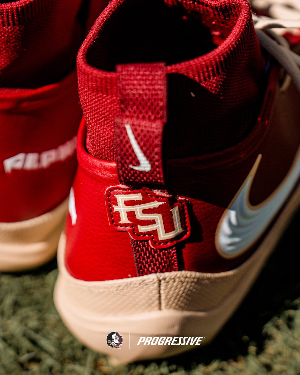 FSUFootball's tweet photo. Classic

#NoleFamily | @progressive https://t.co/Ddvj7ayoZH