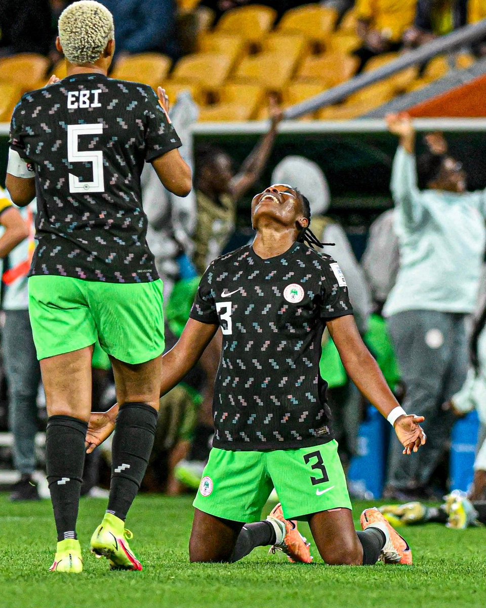 Cleverlydey4u's tweet photo. Osinachi Ohale announced her retirement from international football after 16 years, 86 caps and 5 WAFCON titles with Nigeria ❤️🇳🇬 https://t.co/KfcHWDAhZn