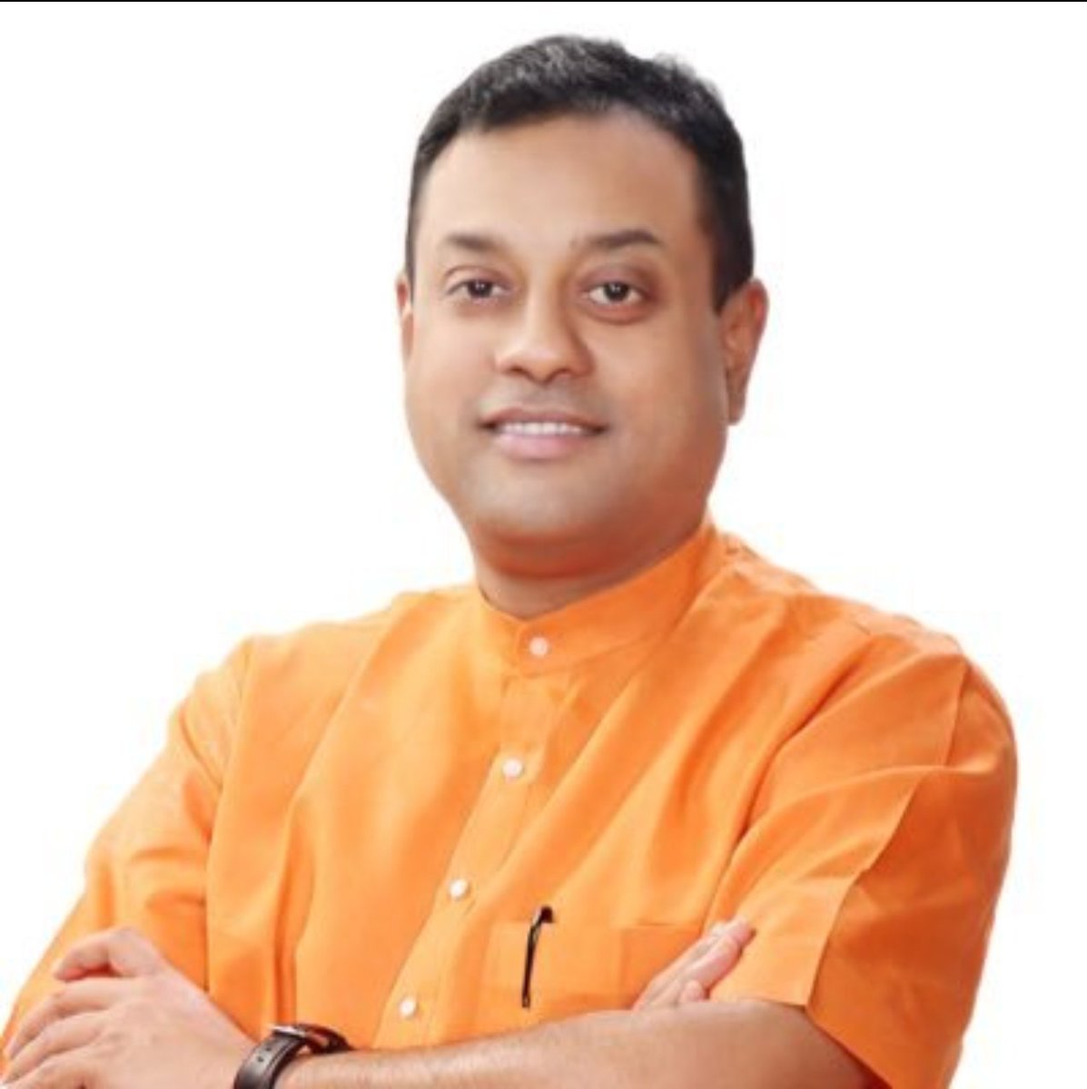 Pradeep_G7's tweet photo. बीजेपी के सवर्ण नेता सबसे बड़े चाटुकार और मक्कार हैं 😡😡 https://t.co/865cinZtlR