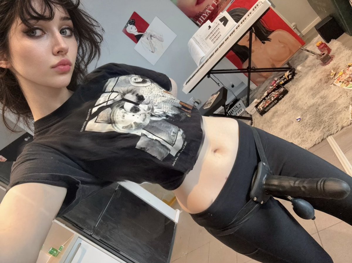 Emp4thchan tweet picture