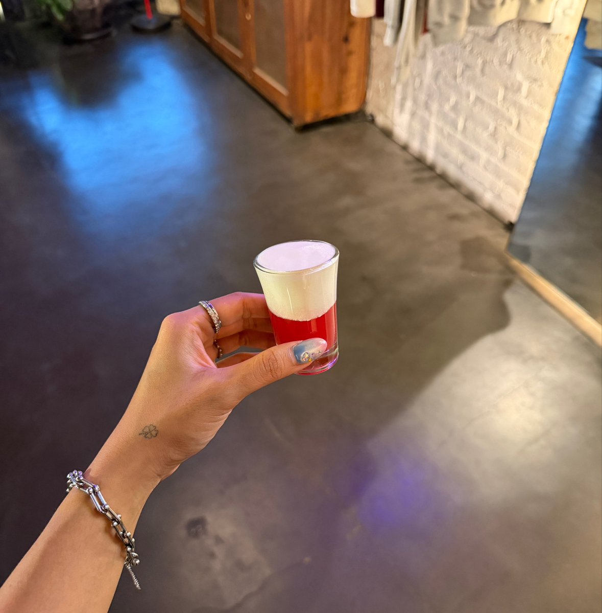 daisiesforanton's tweet photo. One glass of matcha, 3 shots of strawberry liqueur, and a glass of negroni got me anton-sick 🫠 https://t.co/OCowGKUOIW