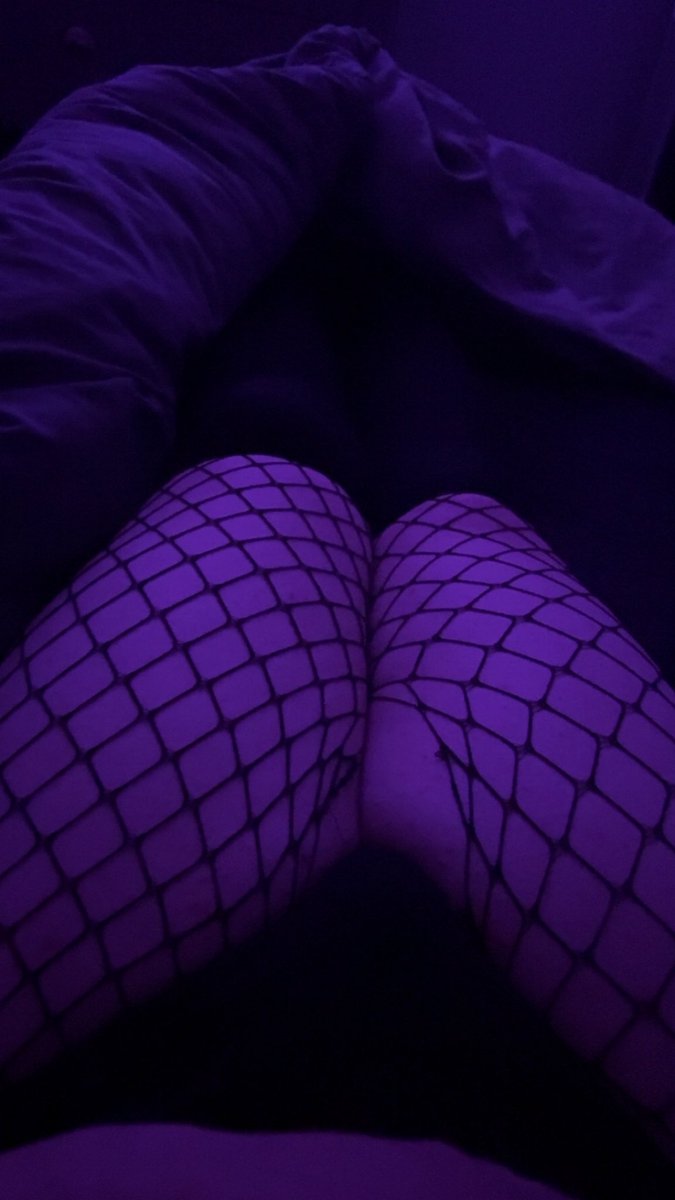 5adistdaddy's tweet photo. hai i'm puppy not new to nsfw just redoing my pinned 💗
-19
⁃5’8
⁃United Kingdom
⁃switch
⁃praise, ddlg, edging, mommy, feminization and breeding kinks
⁃dms open
⁃like + rt for moots
⁃fav position = mating press
#nsfwtwt #ddlg #daddydom  #praisekink #breedingkink #sizekink https://t.co/Hrh7QCQLgE