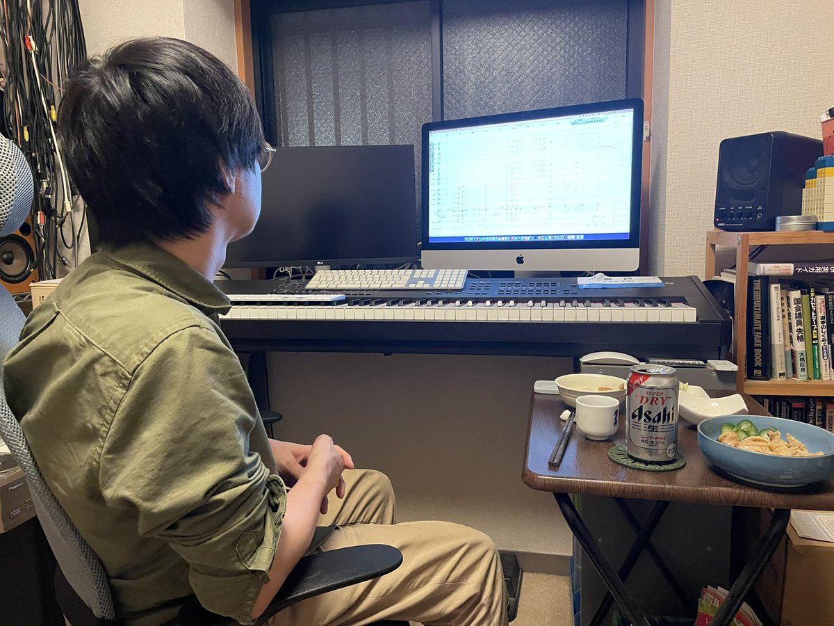 hamahiroshi's tweet photo. IZくんと選曲会議（飲み！） https://t.co/n6TWZ5qCJK