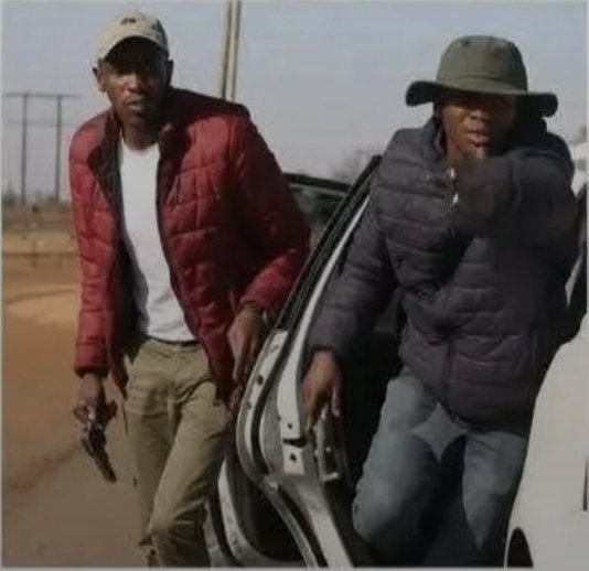 AmukelaniMoyani's tweet photo. Do you know these thugs?? https://t.co/IbSgqU3W85
