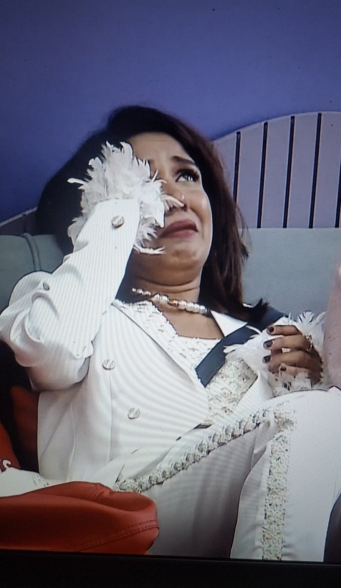 linguTweetz's tweet photo. TL situation after Asiya got KC 😂
#BBK13 https://t.co/ssffNL0p2g