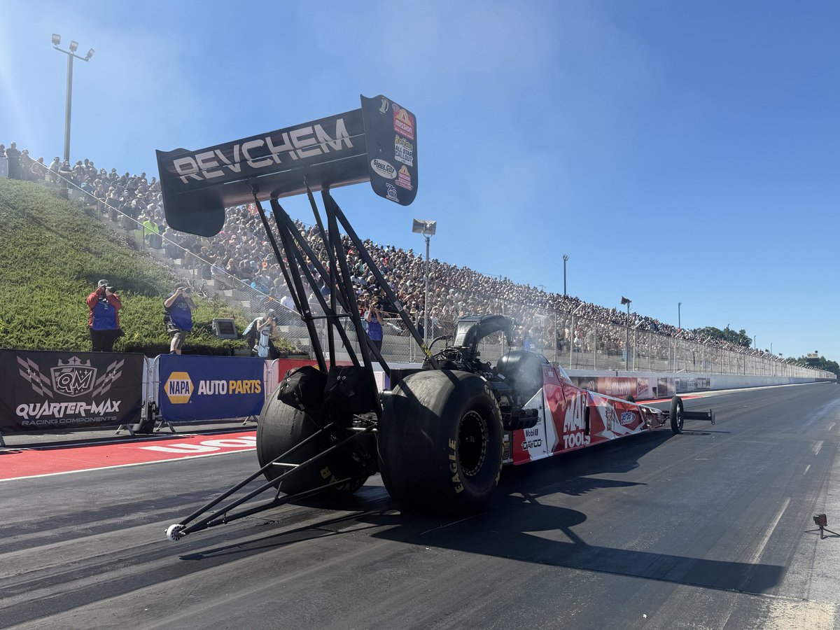 NHRA's tweet photo. It’s a SELLOUT at @therockdragway! 

#TheRockNats https://t.co/wtI8n86Tu0