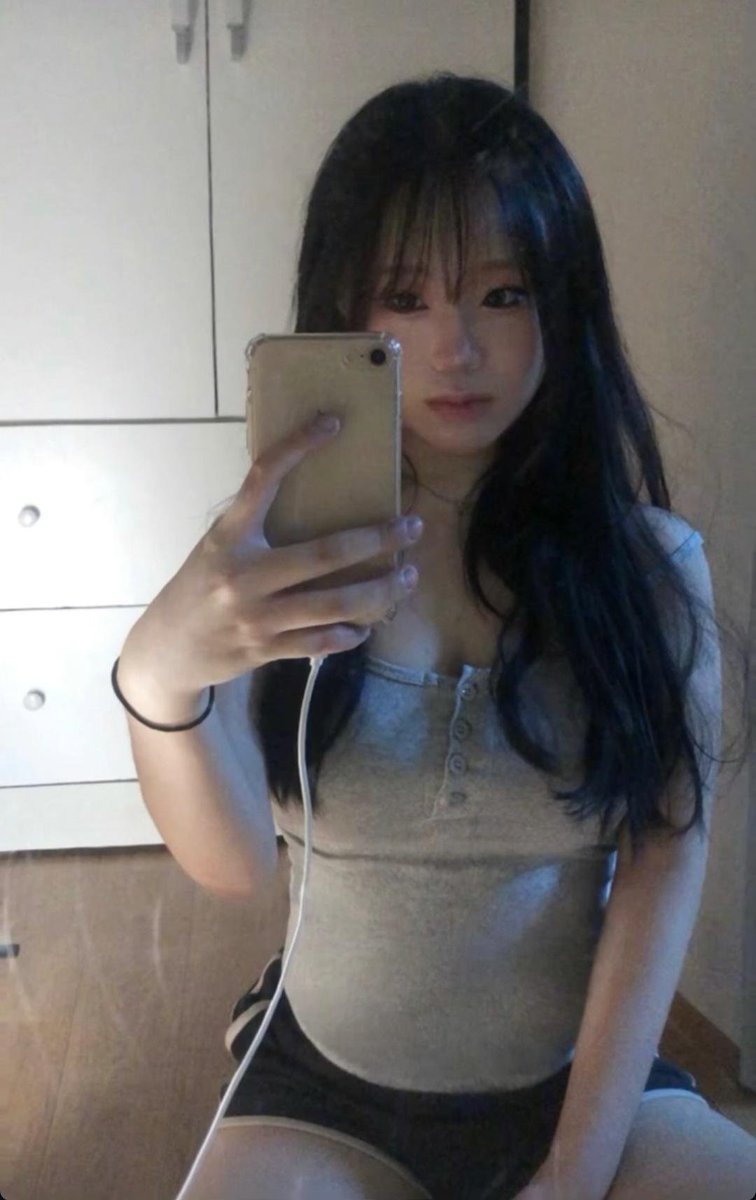 premiumonlyx's tweet photo. 안수지 https://t.co/CdzV7RSc3V