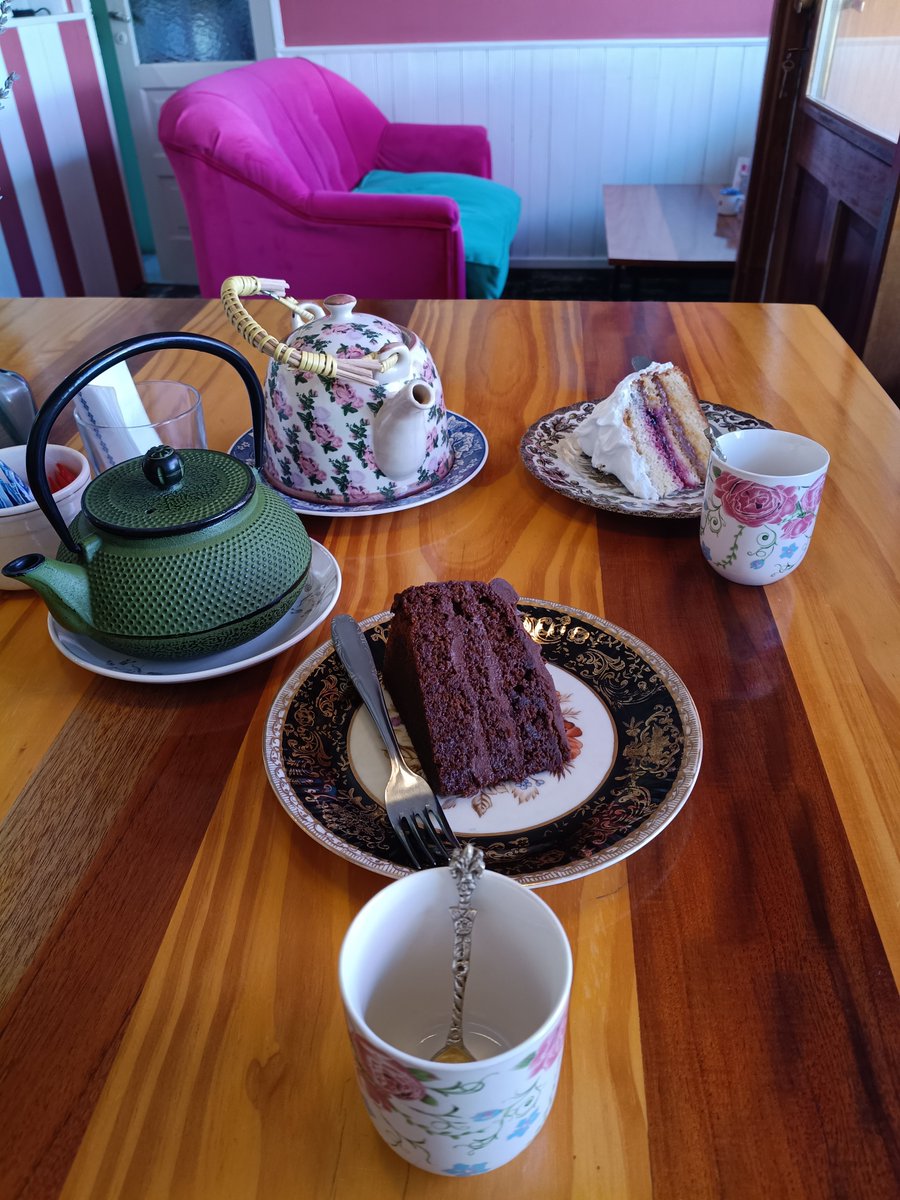 Manenah1's tweet photo. #teatime 🫰🫖☕ https://t.co/oxHqXq9g9x