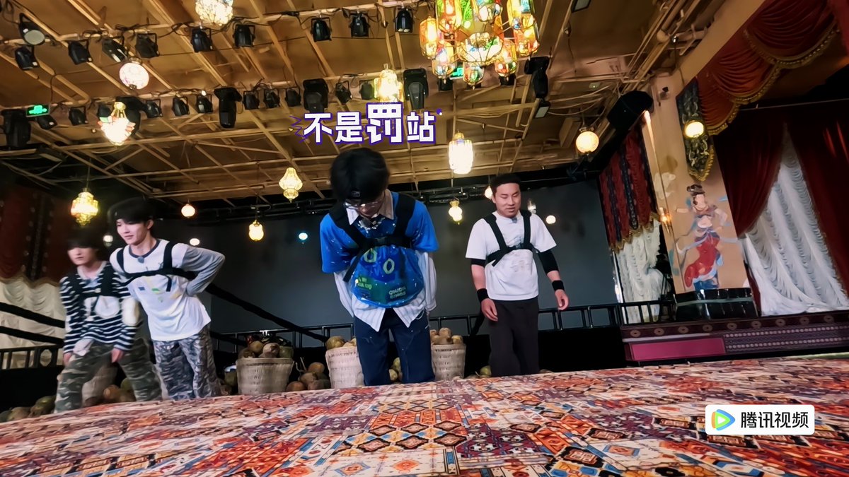 Rcomet0814's tweet photo. 咪：只是淡淡地感受一下弹力绳拉力
人：我操好可爱 https://t.co/8xcMUTRRqc