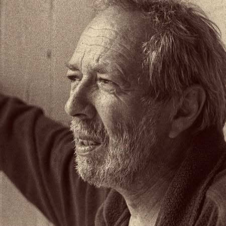 JosePrvost's tweet photo. Pourtant, il existe des sous-hommes toujours prêts à crier : « Vive nos chaînes! » Pierre FALARDEAU, 2009. https://t.co/HtyXY5fRJw