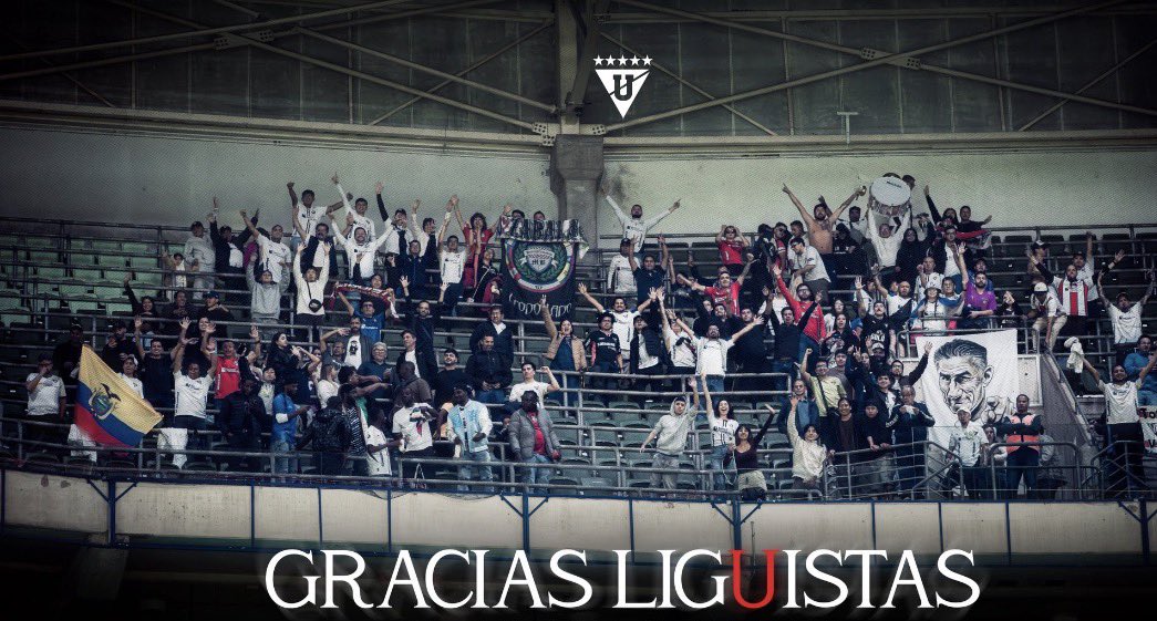 Estebanldu's tweet photo. Siempre contigo @LDU_Oficial 🇵🇱 https://t.co/5zwvn5gL83