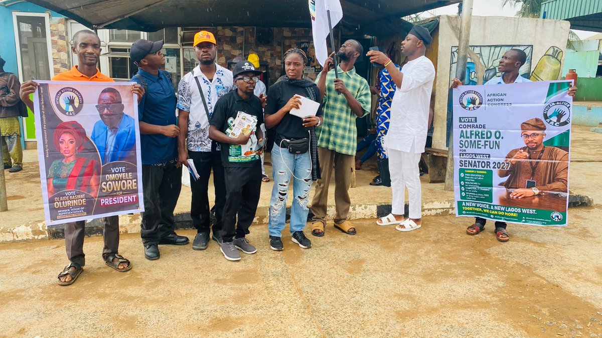 AACAYOBO's tweet photo. Today AAC AYOBO - ISHEFUN - IPAJA Took The Campaign To Door To Door. 

It's Time To Take It Back. 
#AAC #TakeItBack #EndBadGovernanceInNigeria https://t.co/laYi9FICmn