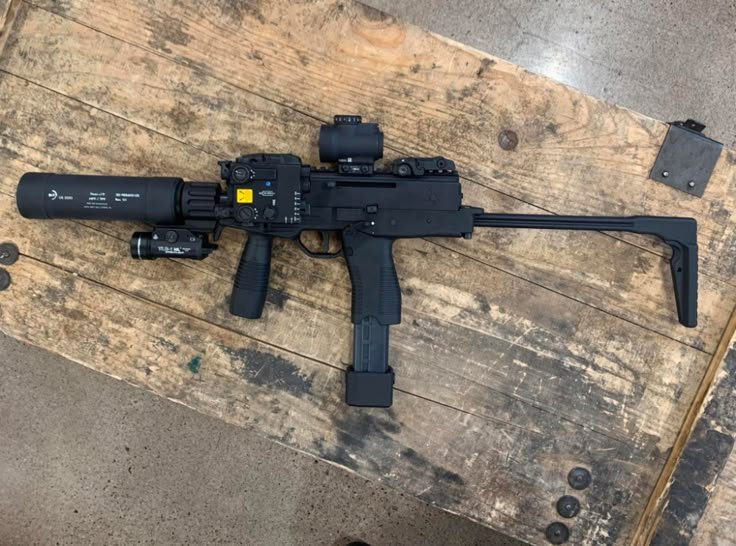thegunsreport01's tweet photo. https://t.co/4FYQlAh4NV
