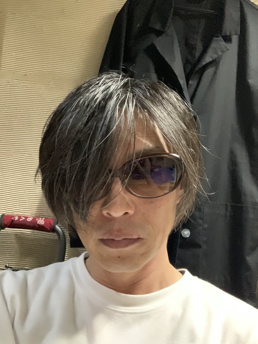 izumi_u_otone's tweet photo. 上野音横丁
#otoneculture

本日かっこいい2バンドとの3マン
ぼっちスタイルで大変恐縮ではありましたが…先陣切らせていただきました

いつも通り優しく見守っていただく
ご来場いただいた皆さま
ありがとうございます😊

-感謝-

セトリ
1.この空の下で
2.色褪せないオルゴール
3.感触
4.もう一度逢いたくて
5.約束〜memories of lover
6.キミはボクのトナリに

でした

汗止まりません💦