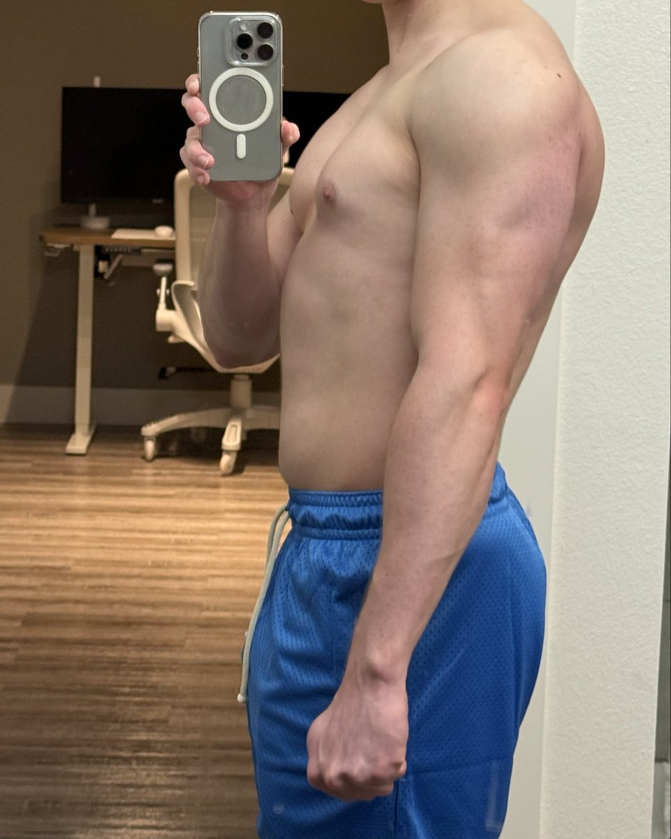 Mk_Dropdead's tweet photo. After push day
Trying to grow these triceps ... help https://t.co/kDLQbzuYpb