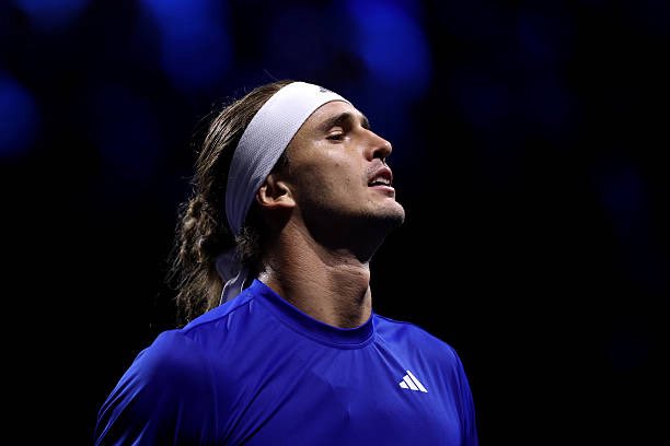 jmgmoron's tweet photo. Alexander Zverev contra Top 10 este 2026:

❌ Alcaraz SF AO
❌ Sinner SF IW
❌ Sinner SF Miami
❌ Sinner SF MC
❌ Sinner Final Madrid
❌ Fritz SF Halle
✅ Fritz CF WB
❌ Sinner Final WB
✅ Shelton Final UO
❌ De Miñaur Laver Cup

Balance de 2-8. https://t.co/vQwfA5LroX
