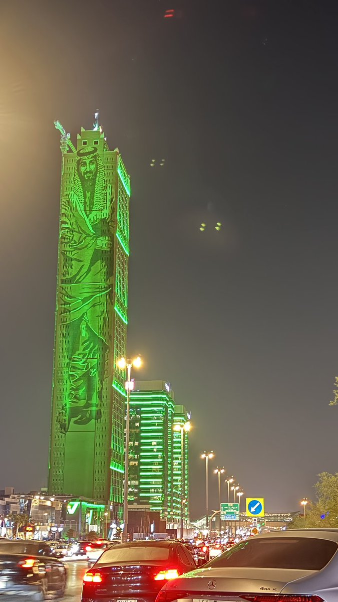 eyass4u's tweet photo. يا سيدي عالي الهمه زعيم القمم 🇸🇦
ياعز كل البلاد …. ودرعنا بالحروب

في كفك زناد .. لكن في ظلالك نعم
يا أعظم نعم ربي اللي خص فيها الشعوب
#ولي_العهد‌ #محمد_بن_سلمان‌ #آل_سعود 
#الرياض #اليوم_الوطني_السعودي_٩٦ 
برج طويق 🛕 التراثي https://t.co/m8Lxo8BWsi