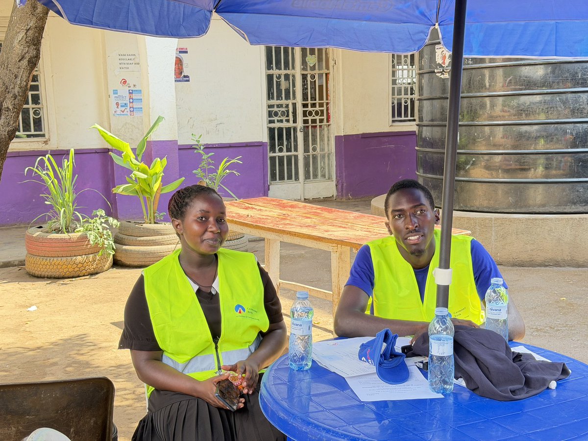 ShamimNambassa's tweet photo. We held a successful medical camp in Bwaise 3 and served about 500 people
I want to extend my appreciation to all the sponsors and partners Centenary Bank, Softcare, Pearle Eye clinic, My Doctor Ug, Raising Hope international friends etc https://t.co/SUC49Wb3fK