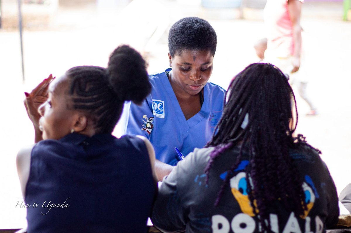 ShamimNambassa's tweet photo. We held a successful medical camp in Bwaise 3 and served about 500 people
I want to extend my appreciation to all the sponsors and partners Centenary Bank, Softcare, Pearle Eye clinic, My Doctor Ug, Raising Hope international friends etc https://t.co/SUC49Wb3fK