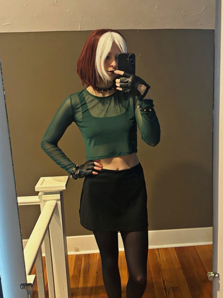 mutantposting's tweet photo. *yoinks your powers* 🖤 https://t.co/myq8V7rqbE