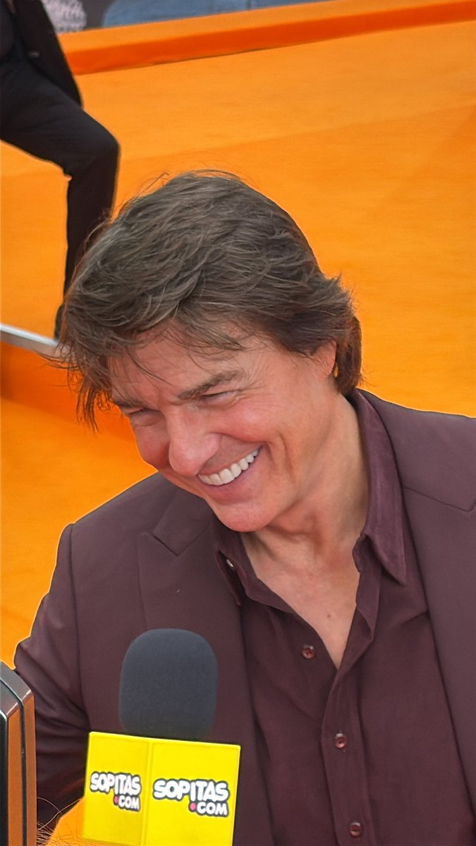 Moveeks's tweet photo. Un poco de lo que vivimos ayer en la alfombra naranja de #Digger, con la presencia de #TomCruise y #AlejandroGonzalezIñarritu @TomCruise @WBPicturesLatam @WBPictures_Mx (1/3) https://t.co/k72Rg88GVC