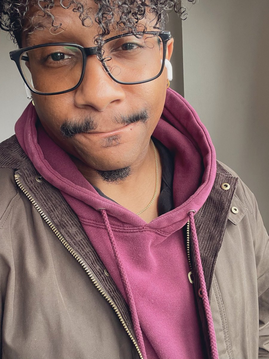 KavonMorillo's tweet photo. Oxblood &amp; Burgundy 🍷 … #gaynyc #nycgay #gaytwitter #dominican #oxblood #burgundy #FallisHere #Sagittarius https://t.co/A9TY2iV2Mr