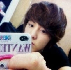 himytwentyseven's tweet photo. พี่ชานยอลฮีโซฮอตมากจริงๆㅠ รีล่าเค้าบอกว่าตอนมอปลายที่โรงเรียนจะมีกิจกรรมช่วงงานเทศกาลที่ให้นักเรียนในโรงเรียนเลือกถ่ายรูปโพลารอยด์กับคนที่ตัวเองชอบได้ แต่กิจกรรมถูกยกเลิกเพราะปาร์คชานยอล เหตุผลคือ “ผู้หญิงในโรงเรียนทุกคนอยากถ่ายรูปกับชานยอลแค่คนเดียว” ((😭))

เป็นนี่นี่ก็จะต่อแถวถ่ายค่ะ ดูหน้ารุ่นพี่ปาร์คชานยอลซะก่อน หล่อ ตาโต ผิวดี หน้าตาเหมือนหลุดออกมาจากมังงะขนาดนี้🥺🫶🏻