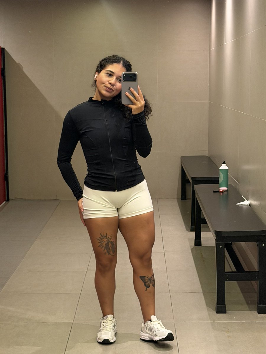 jaquespov's tweet photo. dito isso da fato essa lapa de quadriceps merece curtidas https://t.co/8EKwkQdgyT