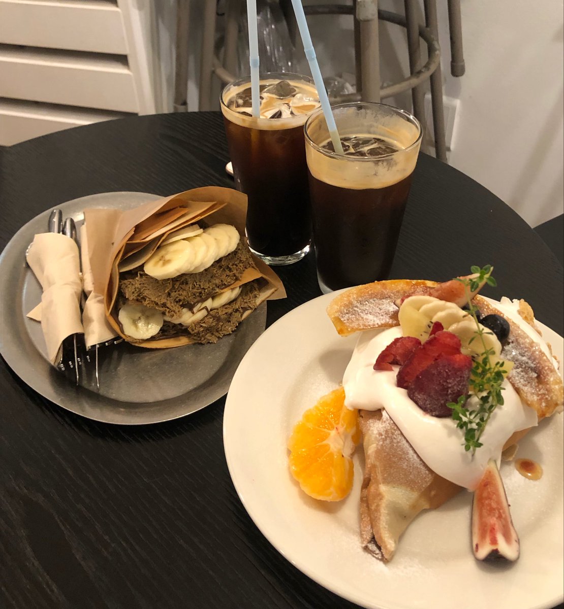 0six28's tweet photo. 너무 목말라서 참지 못하고 아아 한입 마신 두 번째 사진은 무시해 주세요….ㅎㅎ
무화과 쫀맛 ￼💋💋

📍크레페보이 https://t.co/IONQnMIDHj