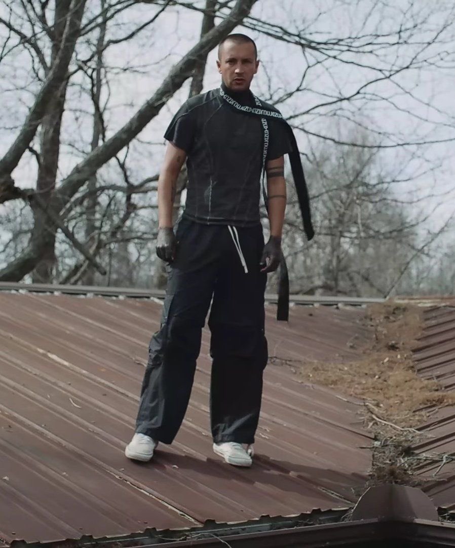 _dwnintheforest's tweet photo. the gender envy i get from tyler in this outfit specifically https://t.co/O5yAdq97JV