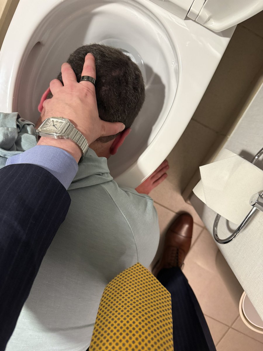 Execcash22's tweet photo. Only the lucky obedient fags get this treatment https://t.co/plJzuRdseu