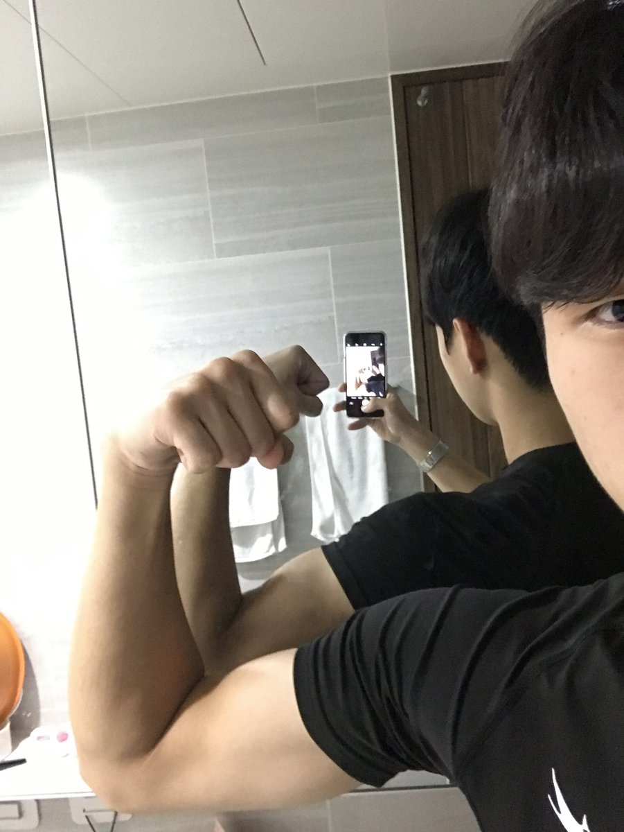 Daemuljv4b's tweet photo. 연락하자 https://t.co/QUqXTZD1Sj