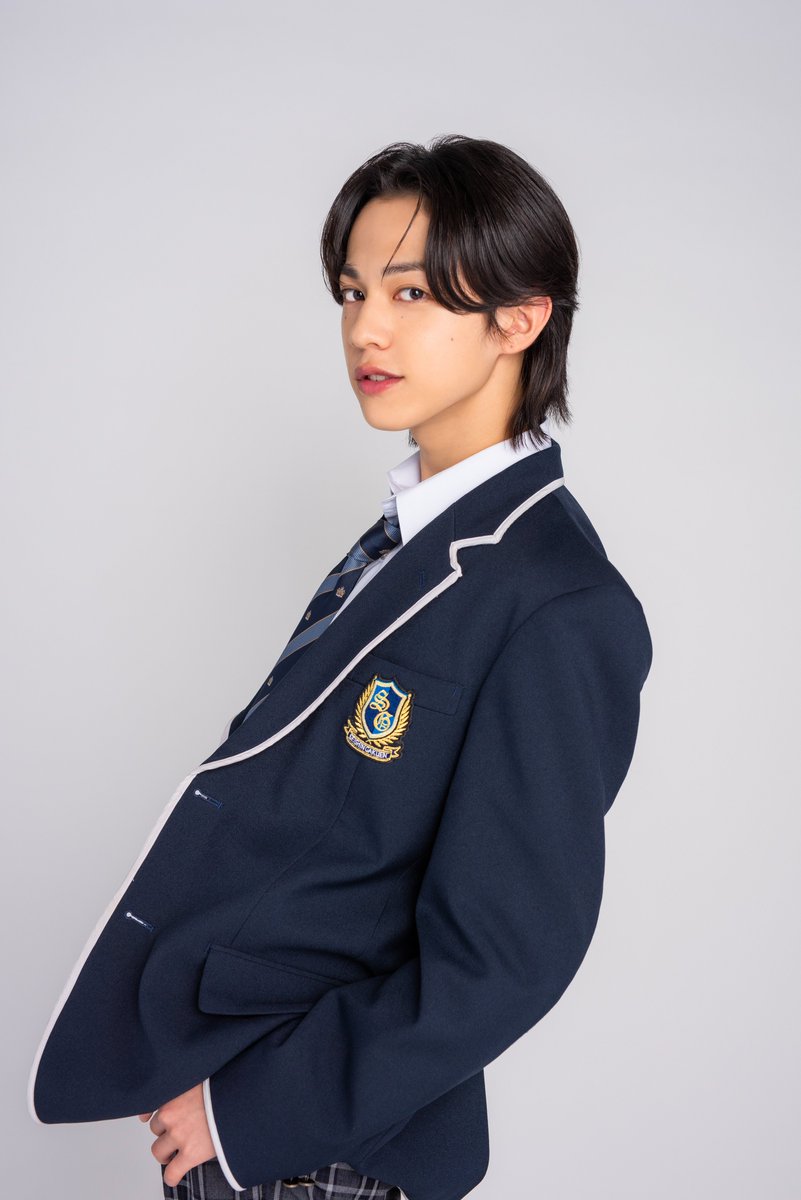 TVGweb's tweet photo. ＼「GTO」生徒役連載🏫／
最終回は佐藤颯真役・難波碧空

クールで無口、不思議な存在感を放つ
颯真が最終話のキーパーソンに🔑
「本当に僕でいいのかな」

演技やプライベートなどを親身に話し
生徒と絶妙な距離感を保つ反町隆史を💭
「全部尊敬しています」

https://t.co/R9yQm3qV5E

#GTO https://t.co/WbTSxIYV8M