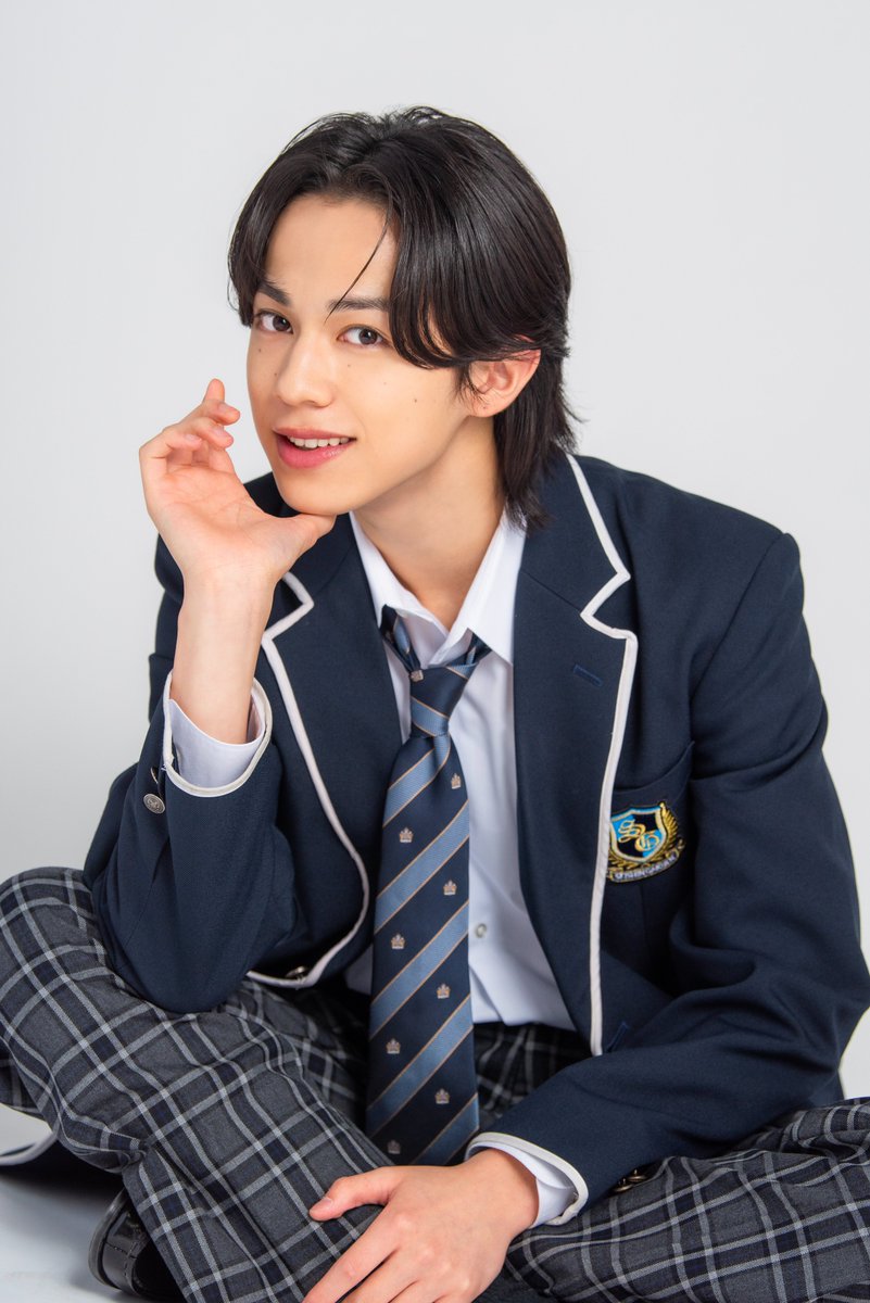 TVGweb's tweet photo. ＼「GTO」生徒役連載🏫／
最終回は佐藤颯真役・難波碧空

クールで無口、不思議な存在感を放つ
颯真が最終話のキーパーソンに🔑
「本当に僕でいいのかな」

演技やプライベートなどを親身に話し
生徒と絶妙な距離感を保つ反町隆史を💭
「全部尊敬しています」

https://t.co/R9yQm3qV5E

#GTO https://t.co/WbTSxIYV8M