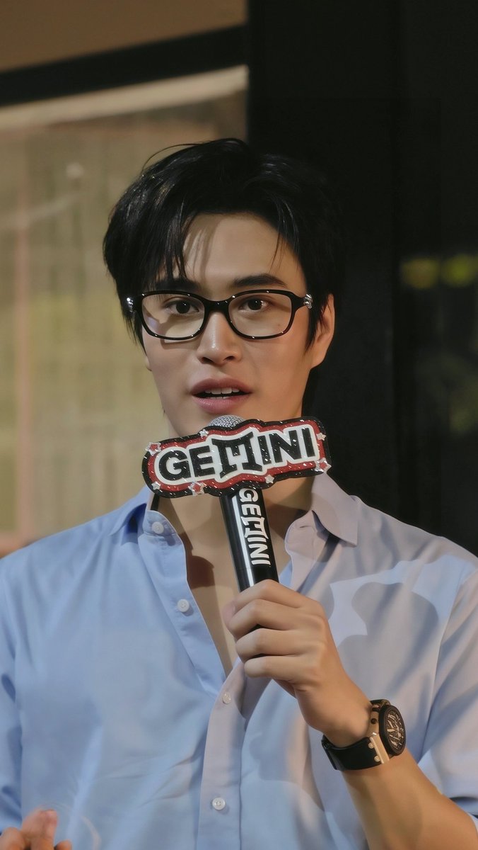 twentynine35's tweet photo. คิดถึงแว่นว่ะ 😎 https://t.co/GLouXXgqZx