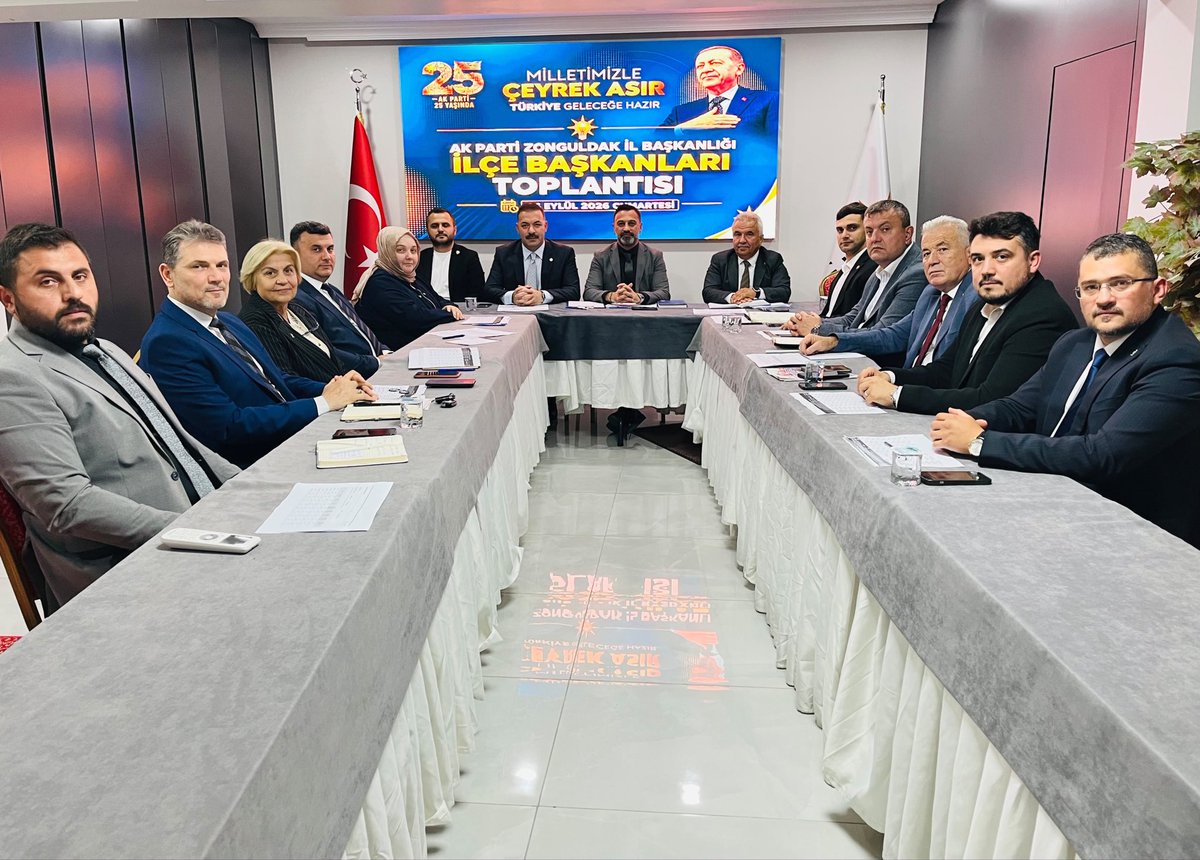 mcaglayan9's tweet photo. İl Koordinatörümüz Sayın Selman Altaş Başkanlığında; ana kademe başkanlarımız ve ilçe başkanlarımızla birlikte değerlendirme ve istişare toplantımızı gerçekleştirdik.

Teşkilat çalışmalarımız ve önümüzdeki süreçte yürüteceğimiz faaliyetlere ilişkin kapsamlı değerlendirmelerde bulunarak görüş alışverişinde bulunduk.

Birlik ve beraberlik içerisinde gerçekleştirdiğimiz toplantımızın ve alınan kararların teşkilatımız, şehrimiz ve hemşehrilerimiz için hayırlara vesile olmasını temenni ediyorum.

@RTErdogan 
@abakingurlek 
@abuyukgumus 
@mchtylmz 
@selmanaltasordu