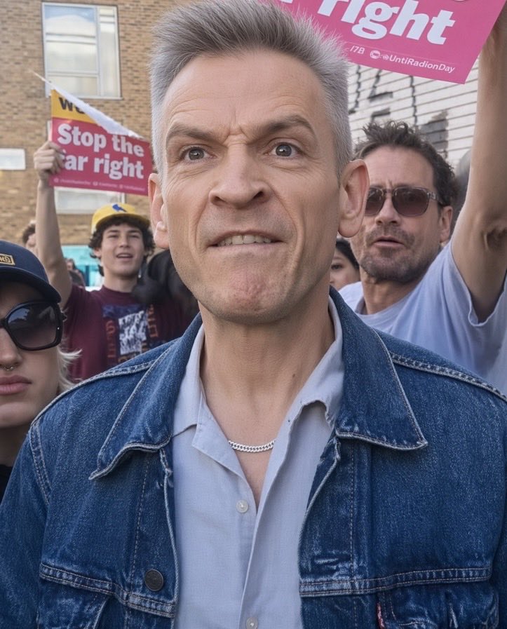 SeddSezz's tweet photo. The prick’s name is Richard Donnelly.

He’s a researcher at Kingston University who’s now running scared.

He’s made his LinkedIn private and put a fake profile picture on his researcher page!

Hurrah! 

Our universities are teeming with thick activist twits just like this mug. https://t.co/Zau4u3kq4y