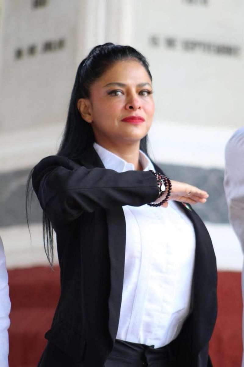 OR_AC's tweet photo. Fernanda Chávez Cruz, nueva titular del IEEPO de Oaxaca, anuncia @salomonj tras renuncia del encargado de despacho. https://t.co/qvCDSGUOgO