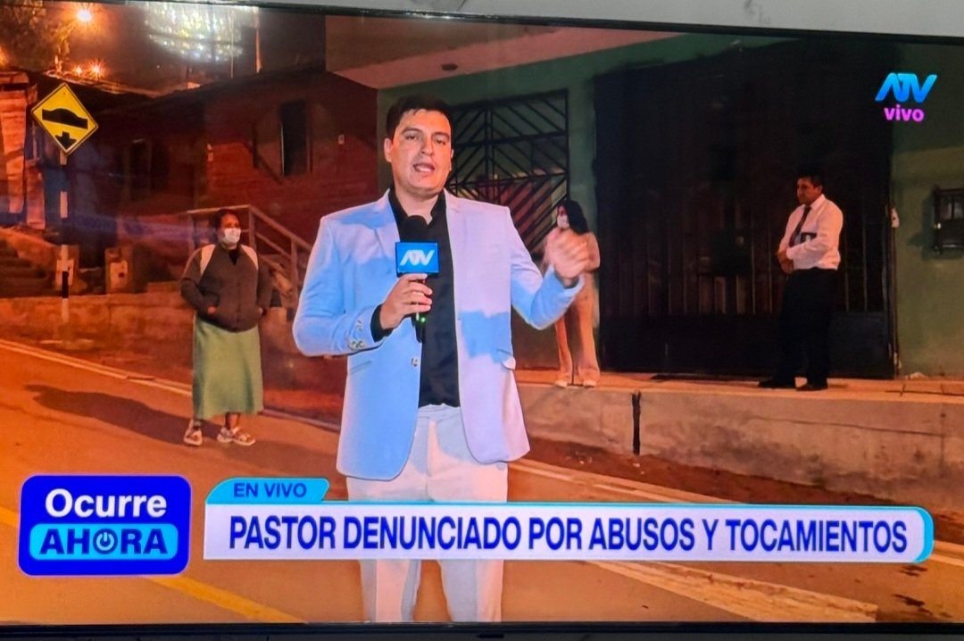franktonic's tweet photo. En su biografia dice: Dios, pro vida y pro familia. Los pastores nunca fallan https://t.co/D9Z9XJOM8d